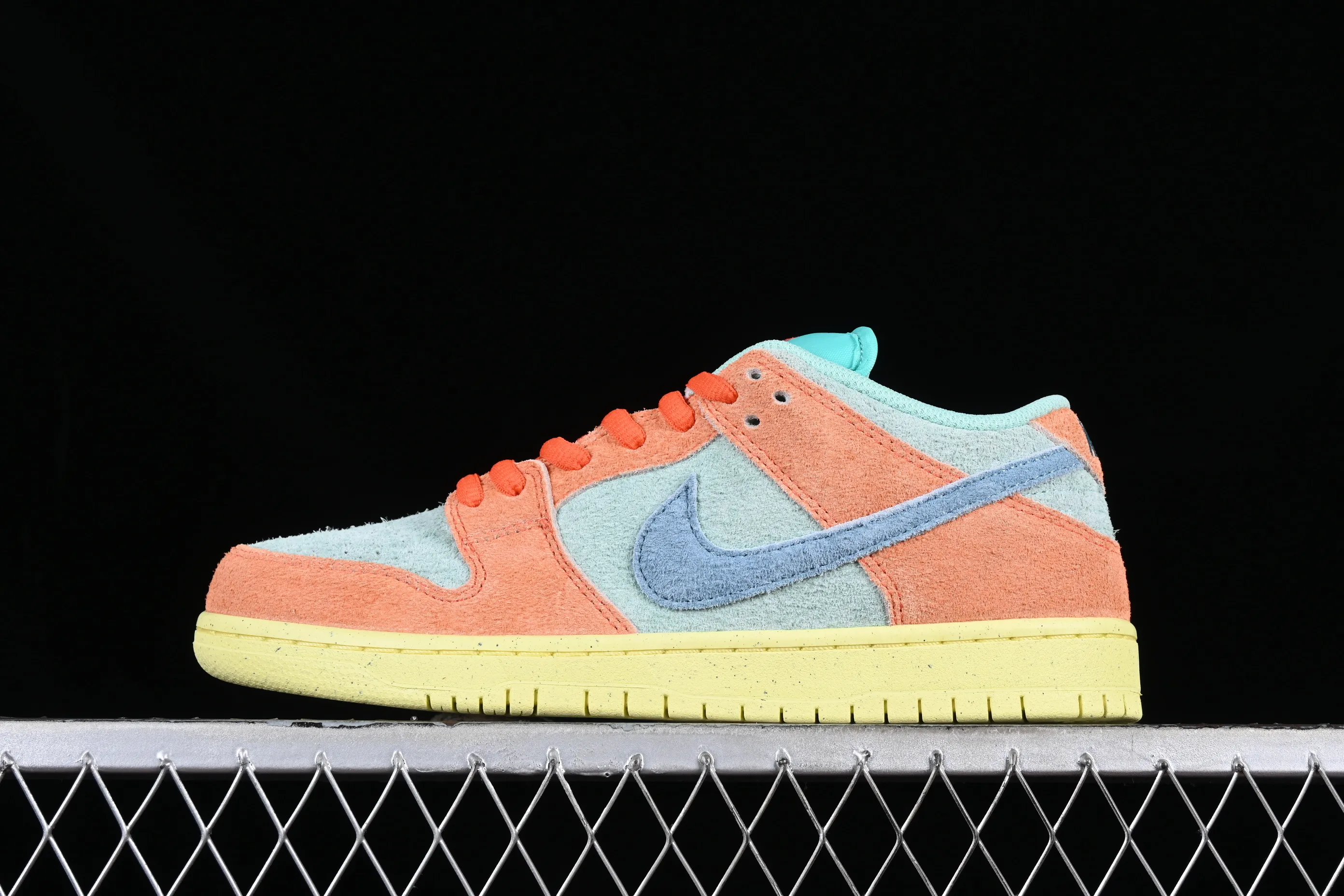 All Categories Nk SB Dunk Series Nk SB Dunk Low Low-top Sneakers Nk SB Dunk "Noise Aqua" Tropical Fruit Pie Dunk Series Retro Low-top Casual Skateboard Shoes DV5429-800